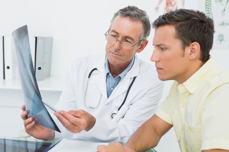 Men gan tăng cao ẩn chứa nhiều biến chứng nguy hiểm, kể cả xơ gan, ung thư gan.